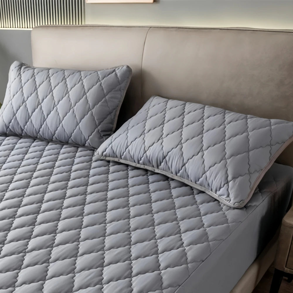 SleepGuard Luxe - Housse de Matelas Ultra-Confort & 100% Imperméable